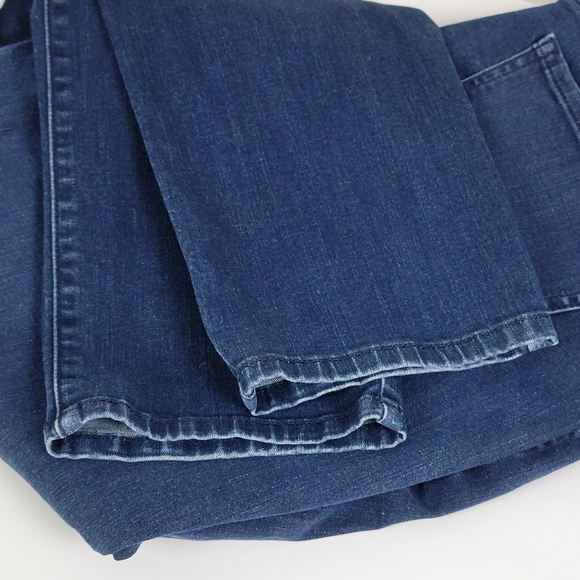 NYDJ‎ High Rise Straight Leg LiftXTuck Technology Denim Blue Jeans Sz 16 PLUS - Picture 11 of 14